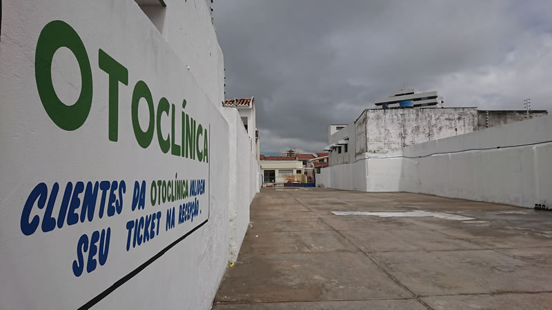 Estacionamento da clínica